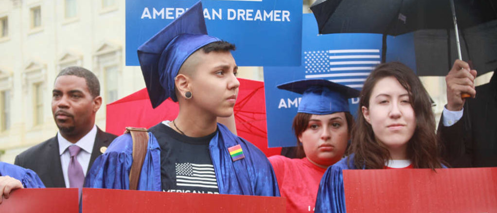 Jovenes Dreamers en protesta