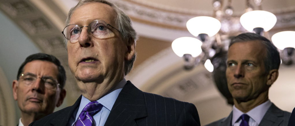 lider republicano Mitch McConnell